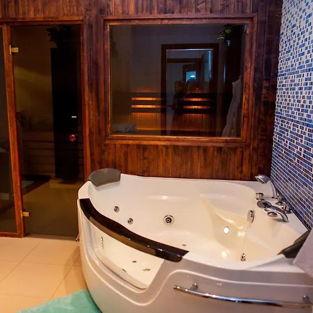 Superior Penthouse And Spa * Ryga